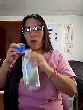 JustSamantha  online show from February 14, 2:17 pm