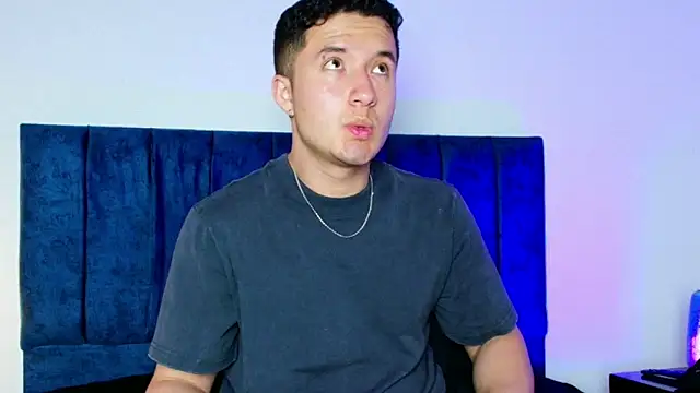 Ethan-Connor online show from December 4, 8:52 pm