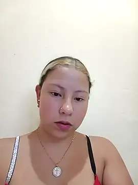 Snapshot of Amber_Adams01 chatting on November 27, 3:40 am Amber Adams01 online show from November 27, 3:40 am