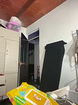 Annaa Hott online show from December 4, 7:07 am