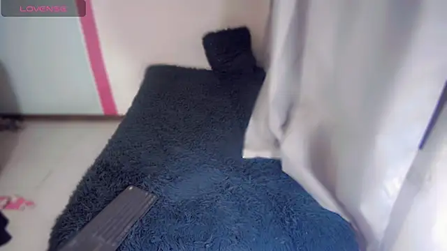 lissy dhaniels online show from February 11, 5:40 am