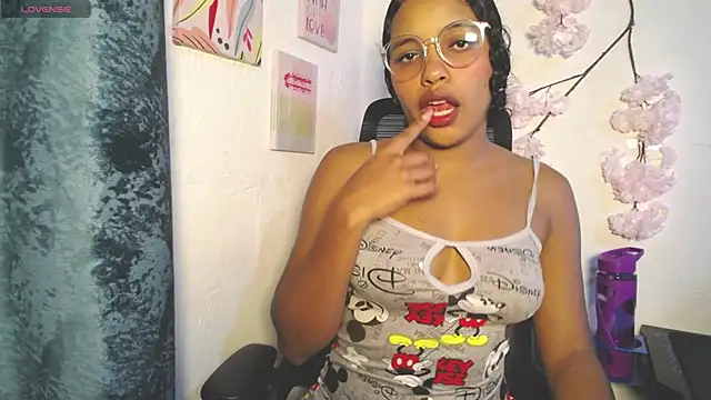 chleo rosse online show from January 7, 3:33 am