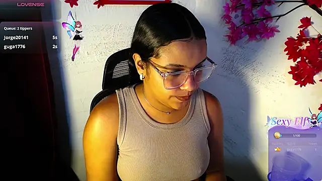 Snapshot of chleo_rosse chatting on June 28, 3:13 am chleo rosse online show from June 28, 3:13 am