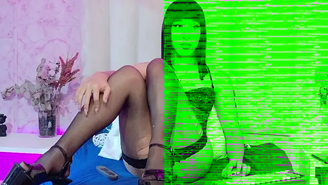 Atenea Mendoza online show from January 7, 7:30 pm