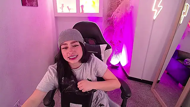 vallolett online show from February 7, 11:13 pm