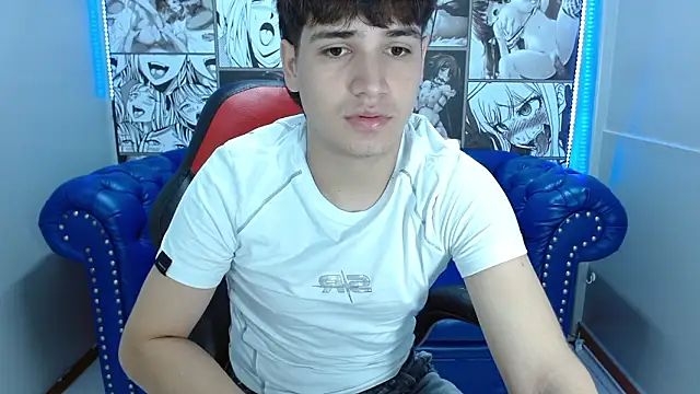 Snapshot of JakeSummer_ chatting on February 6, 2:35 pm JakeSummer online show from February 6, 2:35 pm