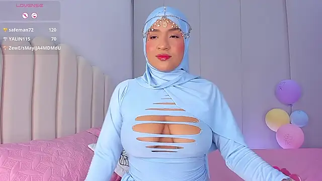 Amira-Zahra online show from May 21, 10:29 pm