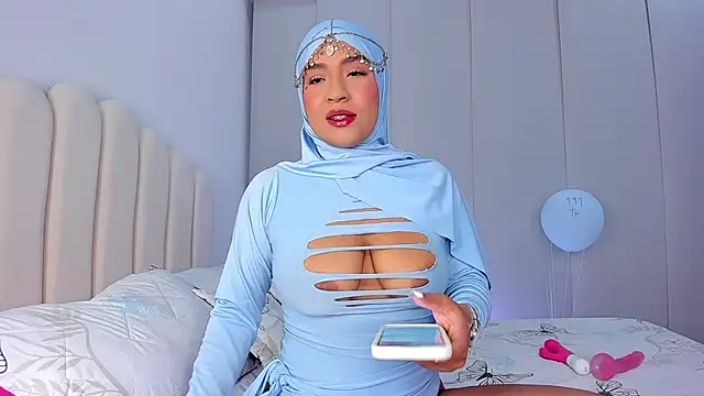 Amira-Zahra online show from April 22, 10:16 pm
