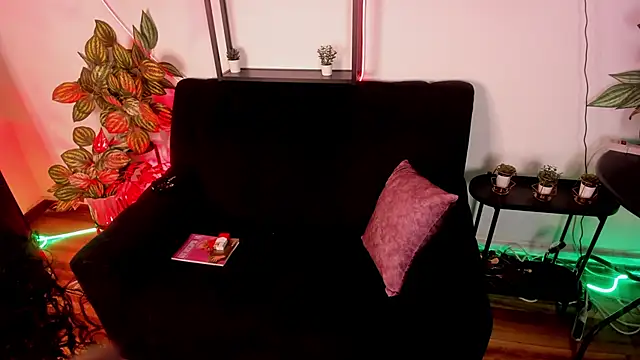 gummo  online show from February 5, 8:48 pm