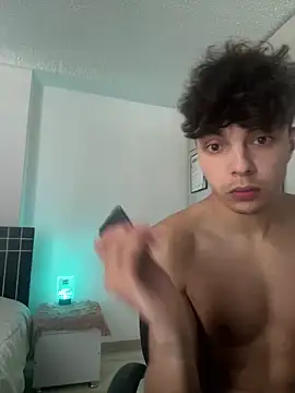 Snapshot of RossStrom chatting on March 2, 2:13 pm RossStrom online show from March 2, 2:13 pm