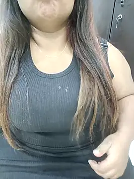 Snapshot of mamtha-tamil chatting on February 8, 2:15 pm mamtha-tamil online show from February 8, 2:15 pm