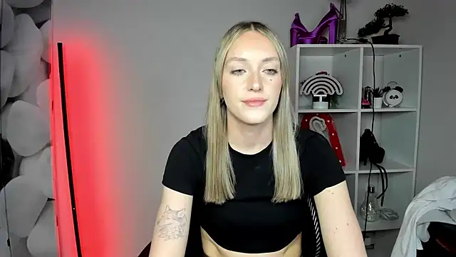 EvelynBlond online show from February 16, 6:50 pm