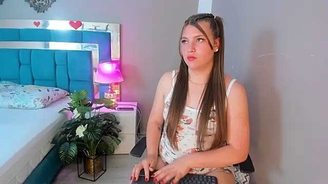 LiiaVelvet online show from March 20, 3:51 am