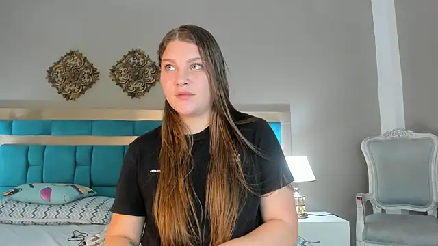 LiiaVelvet online show from December 17, 2:05 am