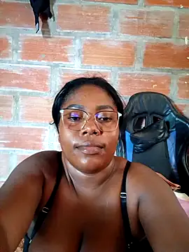 Snapshot of nani_will chatting on February 18, 7:54 pm nani will online show from February 18, 7:54 pm