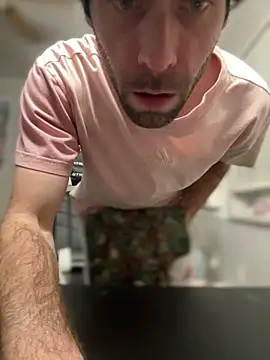 strippingmale1 online show from February 8, 5:27 am