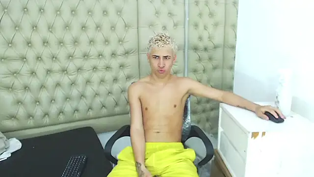 HollmanFronsh online show from November 30, 2:01 am