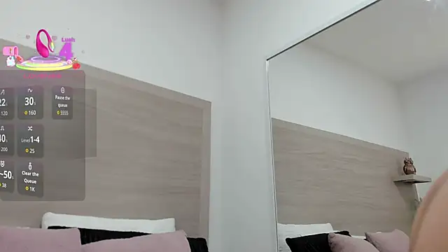 selenaflamemj online show from December 16, 7:18 pm