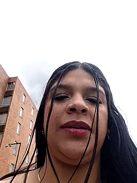Snapshot of Layla-daring chatting on May 7, 6:55 pm Layla-daring online show from May 7, 6:55 pm