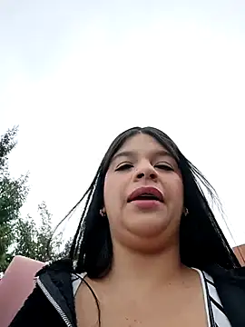 Layla-daring online show from January 9, 1:07 pm