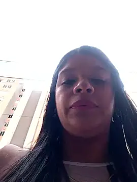 Snapshot of Layla-daring chatting on June 19, 6:36 pm Layla-daring online show from June 19, 6:36 pm