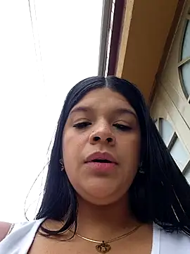 Layla-daring online show from April 7, 5:37 pm