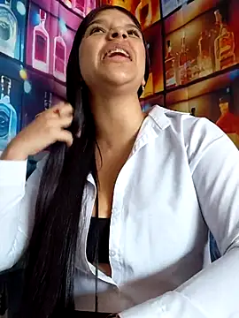 Snapshot of Layla-daring chatting on July 11, 7:36 pm Layla-daring online show from July 11, 7:36 pm