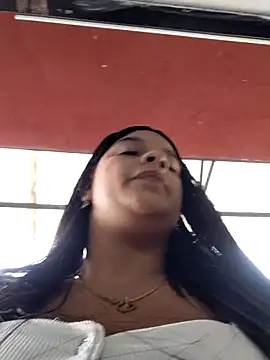 Layla-daring online show from April 13, 8:02 pm