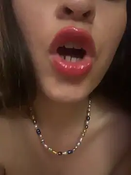 Snapshot of Little__Danni1 chatting on July 1, 5:52 am Little Danni1 online show from July 1, 5:52 am