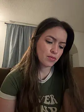 Snapshot of Little__Danni1 chatting on June 12, 1:36 am Little Danni1 online show from June 12, 1:36 am