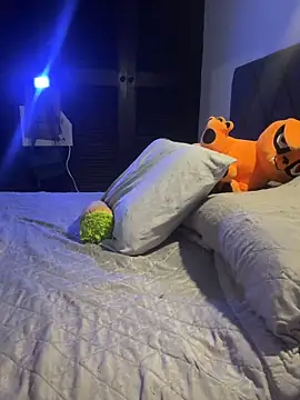 Little  Danni1 online show from January 6, 3:10 am