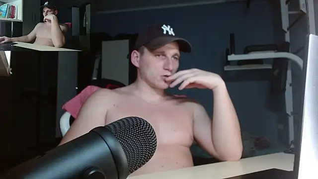 Poliglotjoe1 online show from December 19, 12:47 am