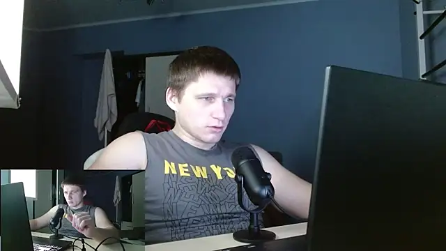 Snapshot of Poliglotjoe1 chatting on February 15, 3:33 pm Poliglotjoe1 online show from February 15, 3:33 pm