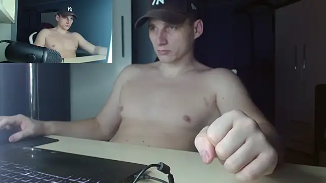 Poliglotjoe1 online show from December 16, 5:39 pm