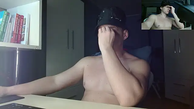 Poliglotjoe1 online show from December 1, 8:53 pm