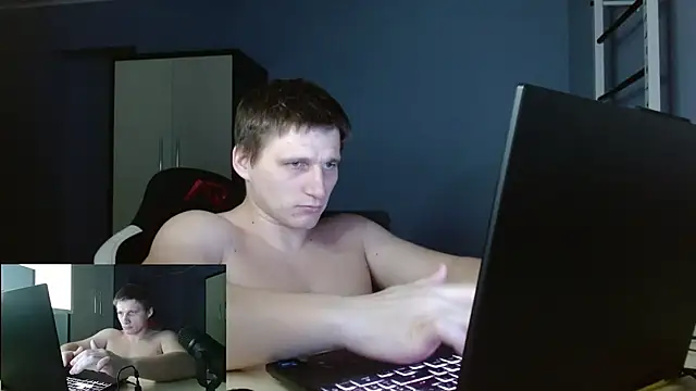 Snapshot of Poliglotjoe1 chatting on February 12, 4:29 pm Poliglotjoe1 online show from February 12, 4:29 pm