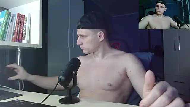 Poliglotjoe1 online show from December 4, 10:03 am