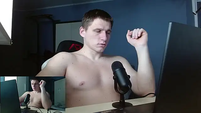 Snapshot of Poliglotjoe1 chatting on January 17, 8:23 pm Poliglotjoe1 online show from January 17, 8:23 pm