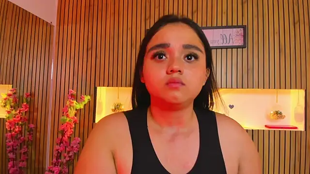 SaraLondon13 online show from November 20, 11:14 pm