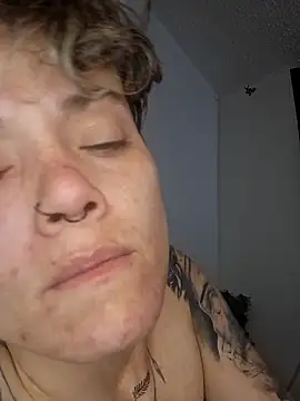 megan NL online show from December 5, 5:17 am