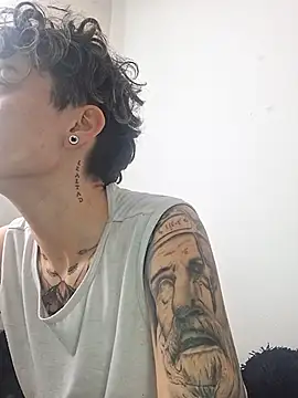 megan NL online show from December 4, 5:12 pm