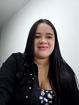 Kendra-daring online show from May 5, 5:38 pm