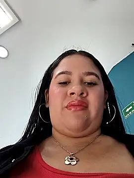 Snapshot of Kendra-daring chatting on June 18, 6:13 pm Kendra-daring online show from June 18, 6:13 pm
