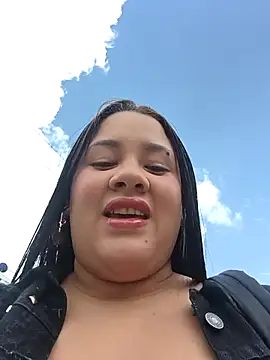 Kendra-daring online show from April 7, 5:48 pm