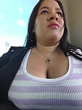 Snapshot of Kendra-daring chatting on June 11, 5:43 pm Kendra-daring online show from June 11, 5:43 pm