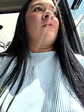 Kendra-daring online show from April 16, 6:30 pm