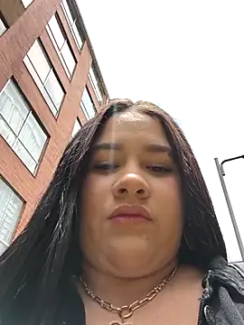 Kendra-daring online show from April 19, 5:25 pm