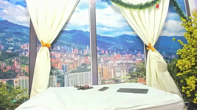 SabrinaAndEddy online show from February 13, 7:36 pm