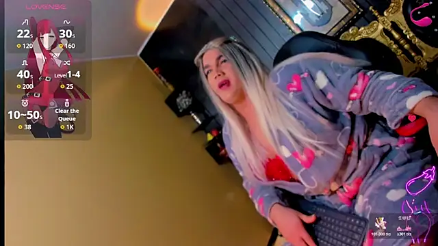 Snapshot of Brittany_colorado chatting on November 20, 12:17 pm Brittany colorado online show from November 20, 12:17 pm