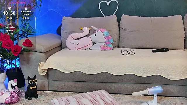 AlessiaDebbie online show from February 21, 9:06 pm